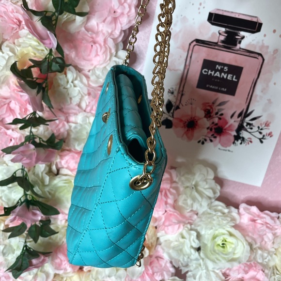 Purse - Picture 2 of 2